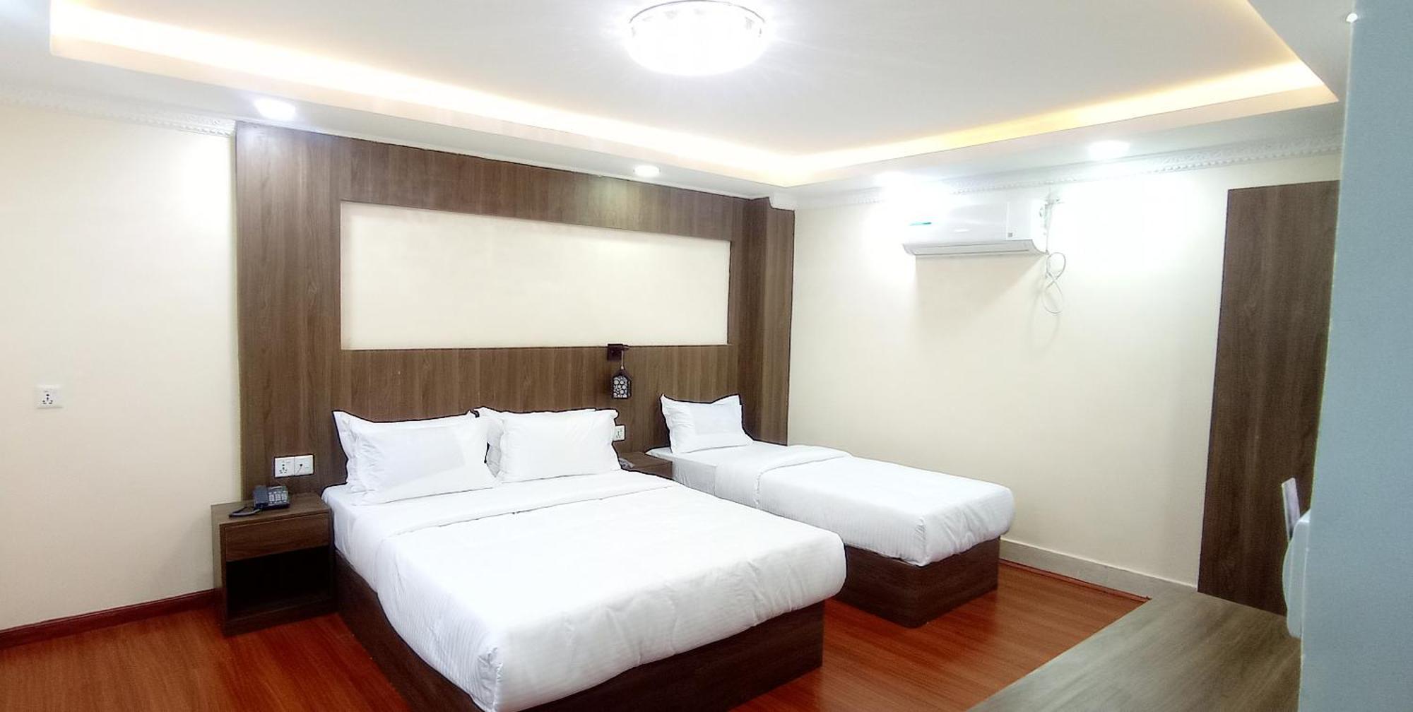 Hotel Aerolink Катманду Экстерьер фото